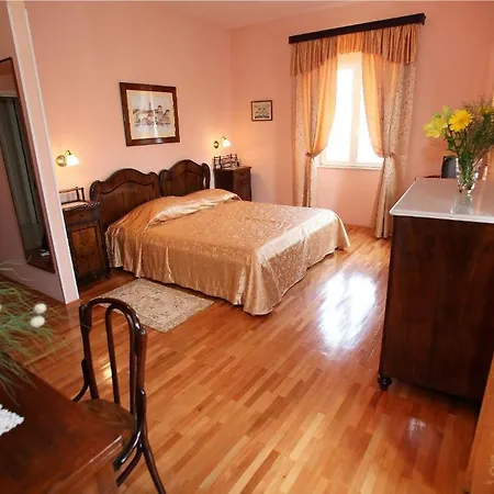 Moretti Penzion Trogir