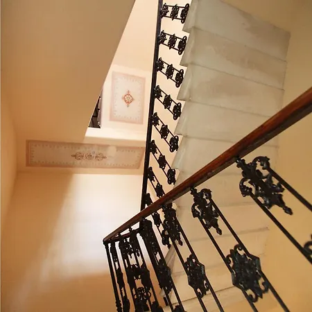 Konukevi Moretti Trogir