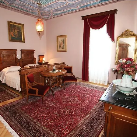 Moretti 4* تروغير